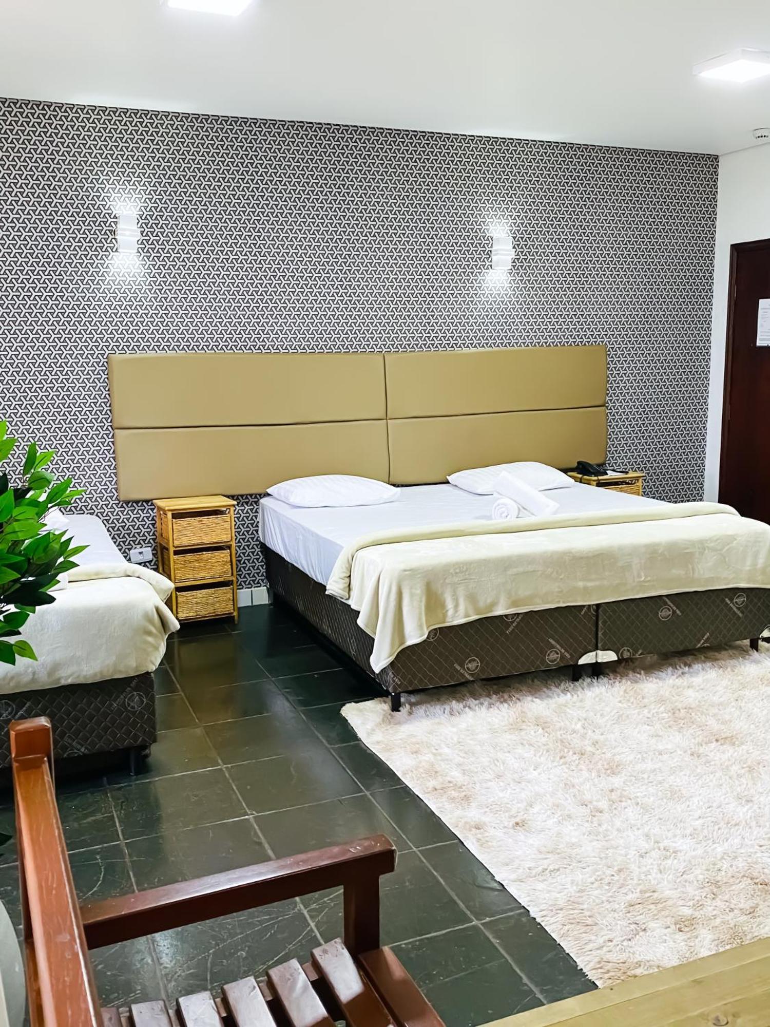 Park Hotel Modelo Пиньялзинью Экстерьер фото