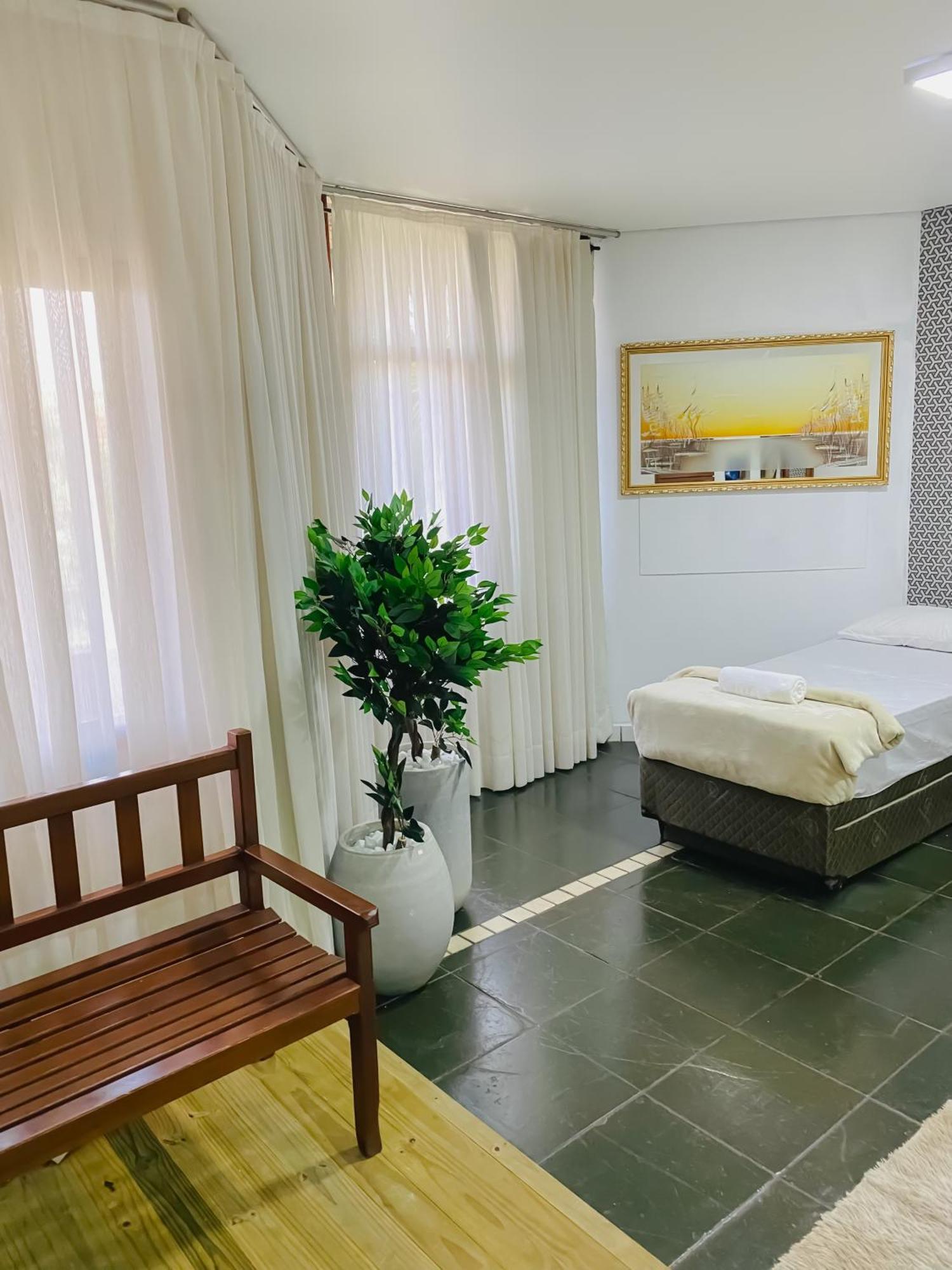 Park Hotel Modelo Пиньялзинью Экстерьер фото